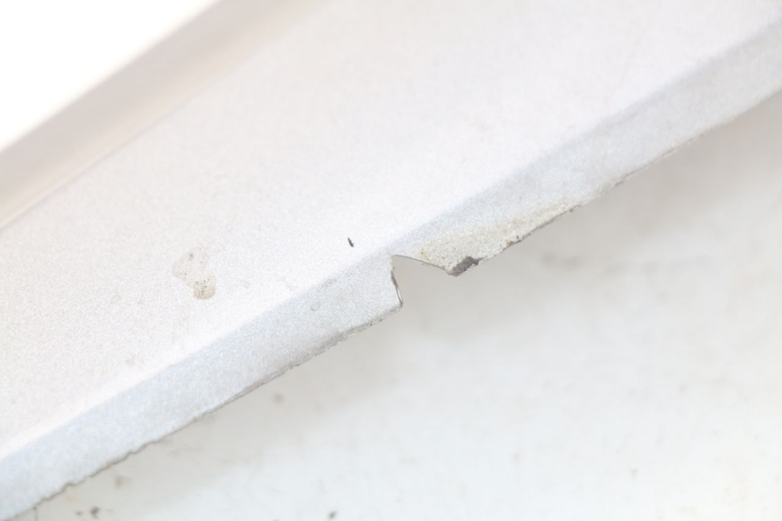 photo de TAPA BAJO ASIENTO IZQUIERDA SYM GTS EFI ABS 125 (2012 - 2016) - Vista general del producto