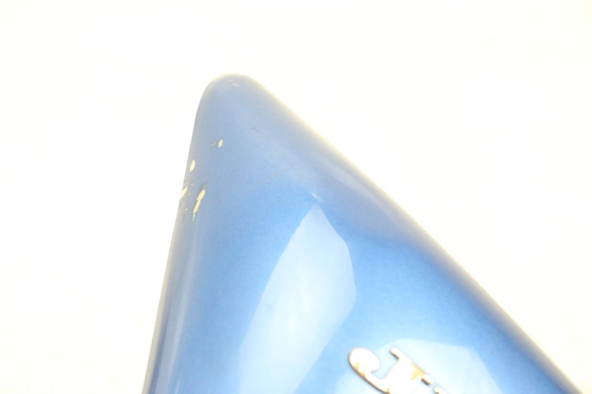 photo de TAPA DEBAJO DEL ASIENTO IZQUIERDO JINLUN JL HIGHLANDER 125 (2007 - 2015) - Otra perspectiva