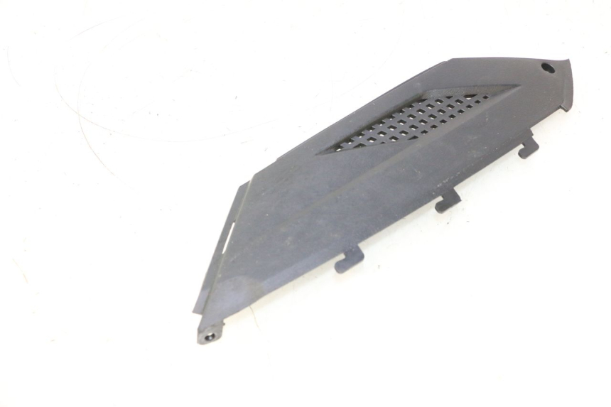 photo de TAPA BAJO ASIENTO IZQUIERDA RIDE JUMP 2T 50 (2012 - 2017) - Detalle de la pieza