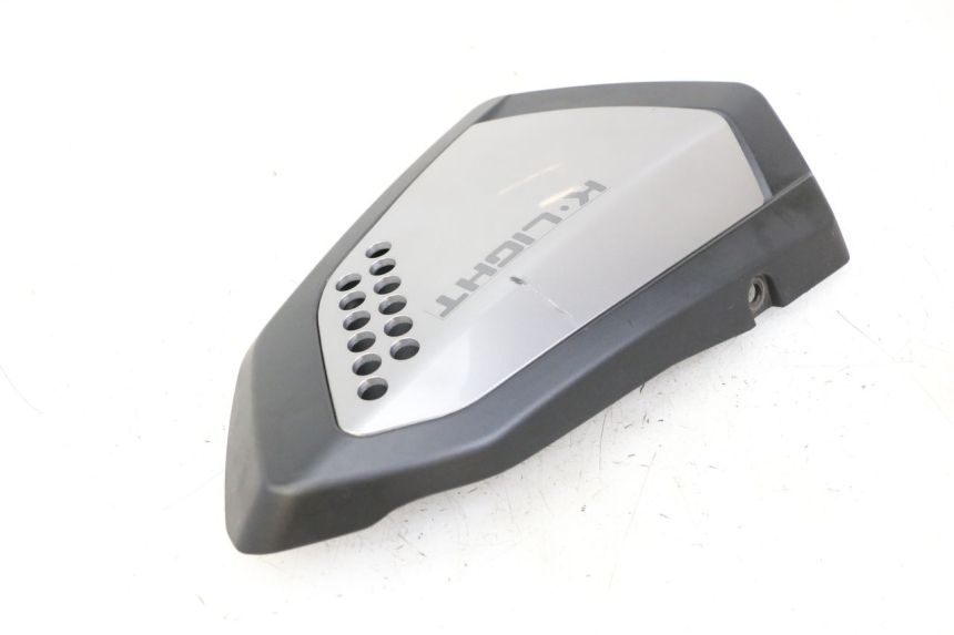 photo de TAPA BAJO ASIENTO IZQUIERDA KEEWAY K-LIGHT KLIGHT 125 (2018 - 2025) - Otra perspectiva