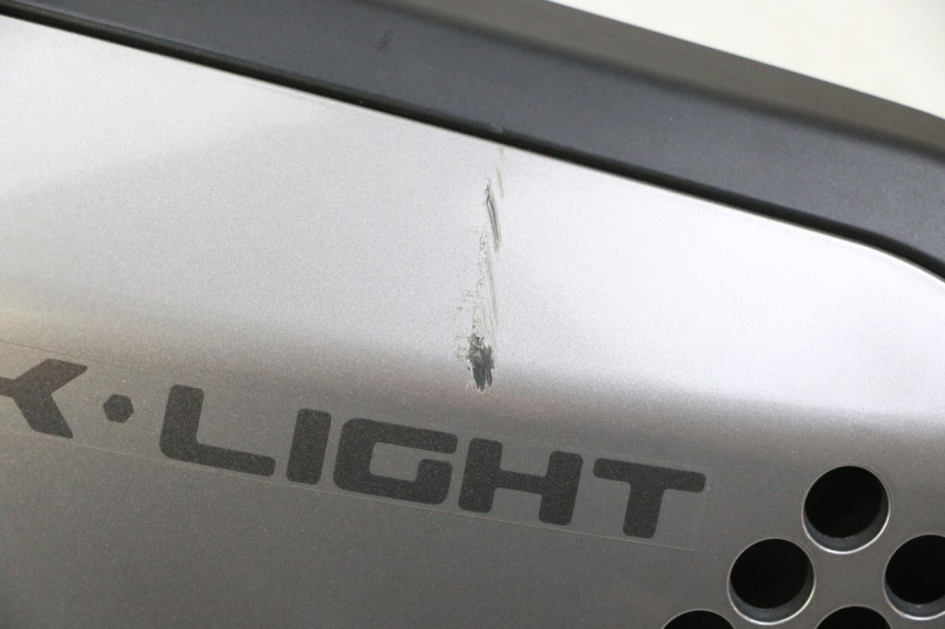 photo de TAPA BAJO ASIENTO IZQUIERDA KEEWAY K-LIGHT KLIGHT 125 (2018 - 2025) - Detalles de los puntos de fijación