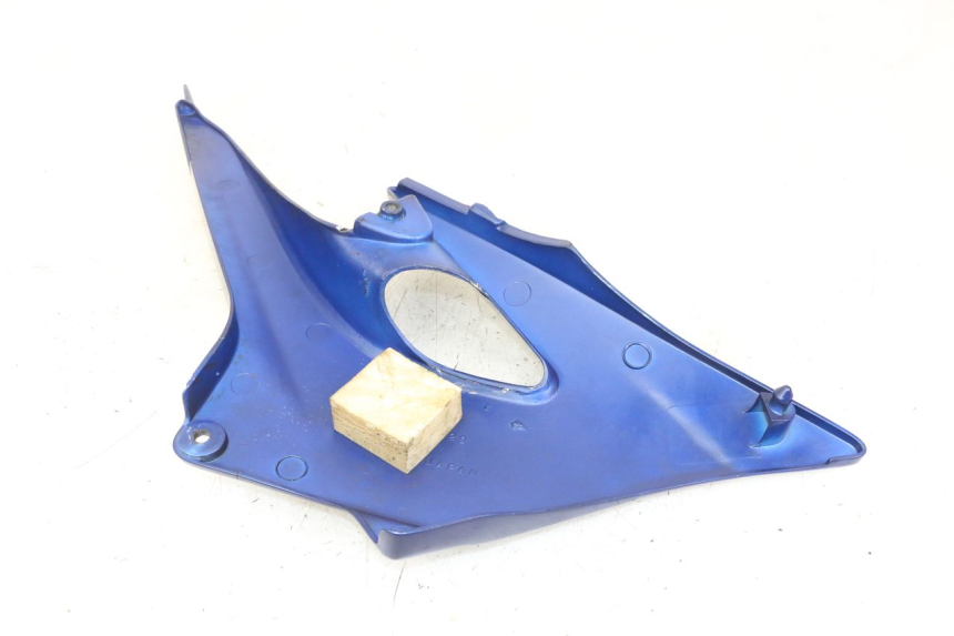 photo de TAPA BAJO ASIENTO IZQUIERDA KAWASAKI ZR7 ZR-7 S 750 (1999 - 2004) - Recambio usado revisado