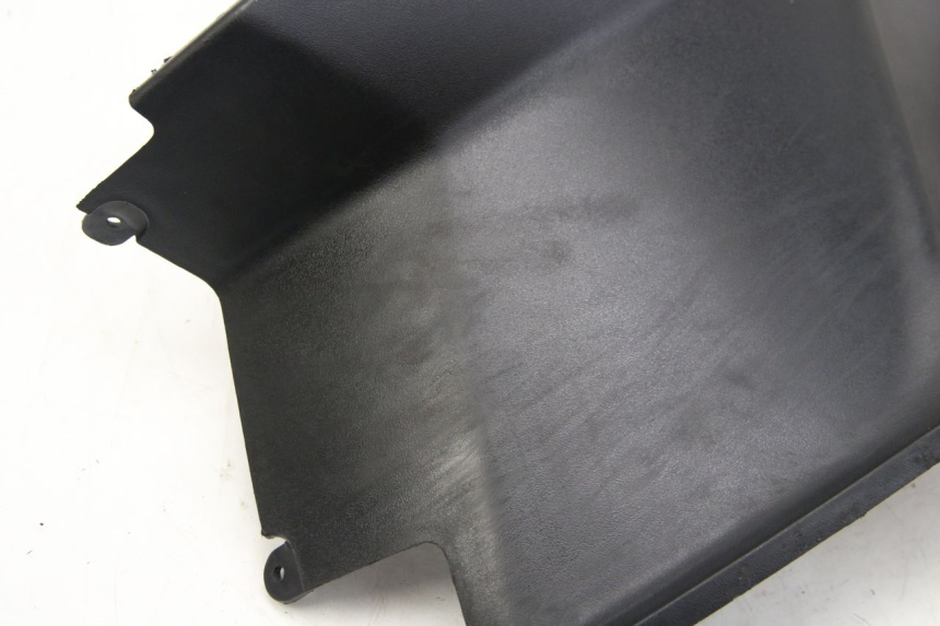 photo de TAPA DEBAJO DEL ASIENTO IZQUIERDO PEUGEOT KISBEE 2T 50 (2018 - 2022) - Vista general del producto