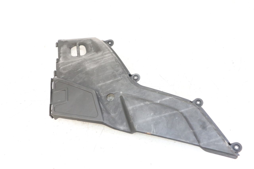 photo de TAPA BAJO ASIENTO IZQUIERDA KYMCO PEOPLE S 125 (2000 - 2008) - Otra perspectiva