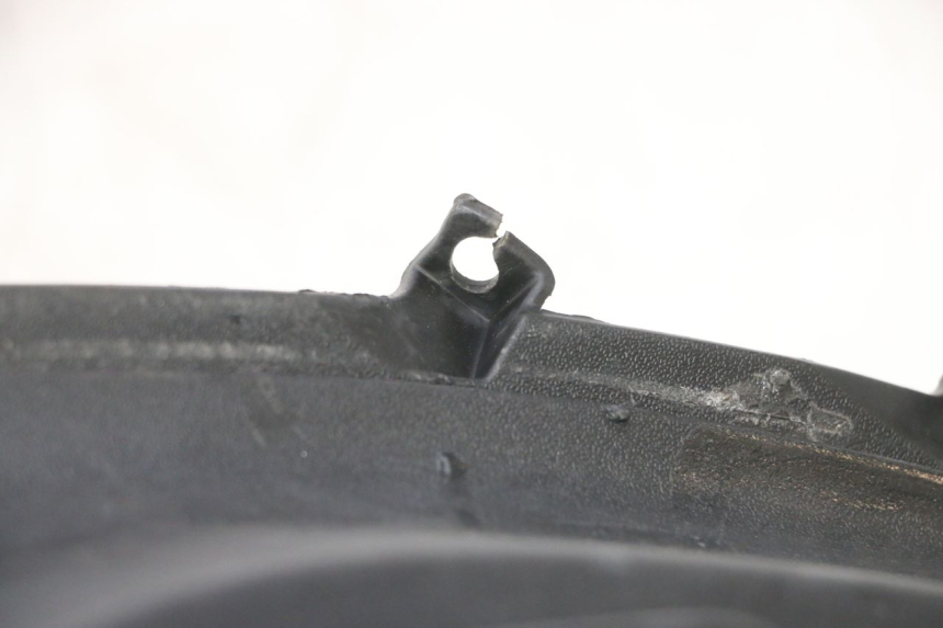 photo de TAPA BAJO ASIENTO IZQUIERDA PIAGGIO LIBERTY IGET 4T 50 (2015 - 2020) - Detalles de los puntos de fijación