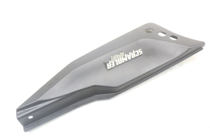 photo de TAPA BAJO ASIENTO IZQUIERDA MASAI SCRAMBLER SPORT 125 (2021 - 2025) - Primer plano técnico