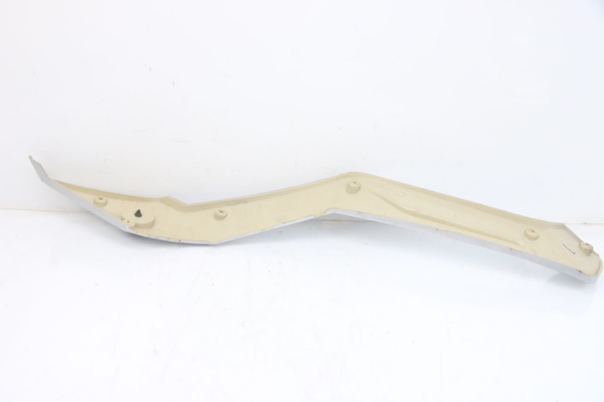 photo de TAPA DEBAJO DEL ASIENTO IZQUIERDO EUROCKA MATADOR 4T 50 (2010 - 2016) - Primer plano técnico