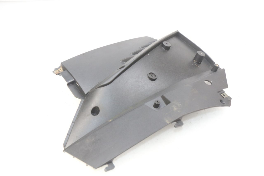 photo de TAPA DEBAJO DEL ASIENTO IZQUIERDO EUROCKA MATADOR 4T 50 (2010 - 2016) - Primer plano técnico