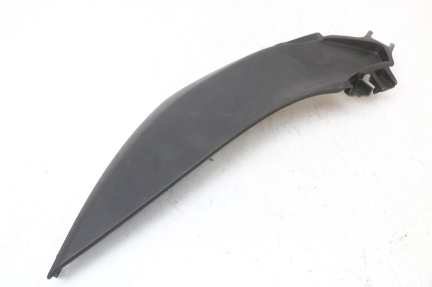 photo de TAPA BAJO ASIENTO IZQUIERDA MBK MW TRYPTIK 125 (2014 - 2016) - Detalle de la pieza