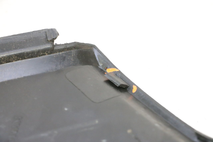 photo de TAPA BAJO ASIENTO IZQUIERDA KYMCO MXU R 250 (2004 - 2010) - Detalle de la pieza