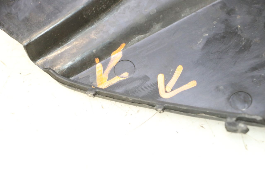 photo de TAPA BAJO ASIENTO IZQUIERDA KYMCO MXU R 250 (2004 - 2010) - Estado de la superficie y material