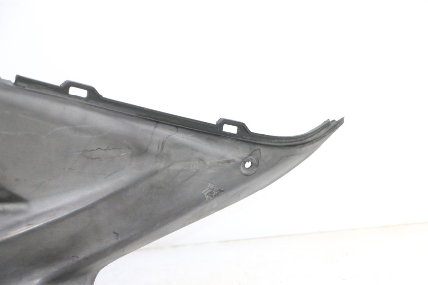 photo de TAPA BAJO ASIENTO IZQUIERDA MBK NITRO 50 (2004 - 2008) - Recambio usado revisado