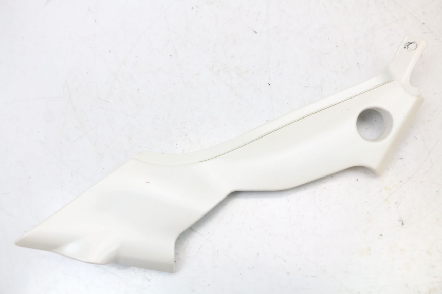 photo de TAPA BAJO ASIENTO IZQUIERDA MOTO GUZZI NORGE 8V GT 1200 (2011 - 2016) - Vista principal