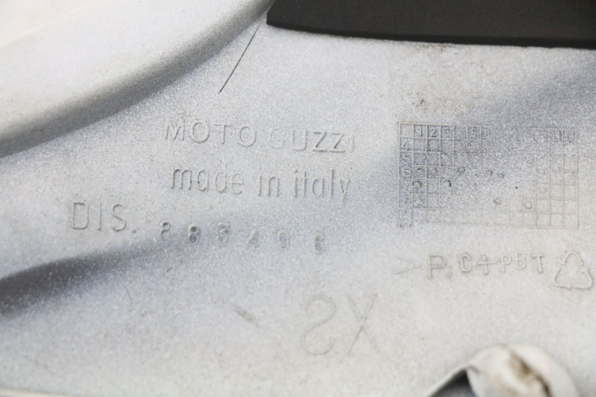 photo de TAPA BAJO ASIENTO IZQUIERDA MOTO GUZZI NORGE 8V GT 1200 (2011 - 2016) - Estado de la superficie y material