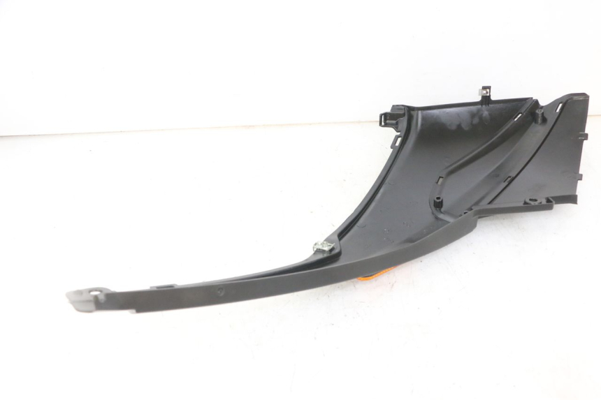 photo de TAPA BAJO ASIENTO IZQUIERDA PIAGGIO NRG POWER PUREJET 50 (2018 - 2021) - Otra perspectiva