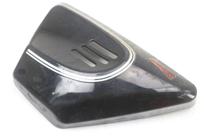 photo de TAPA BAJO ASIENTO IZQUIERDA ASTOR ORCAL 125 (2015 - 2017) - Detalle de la pieza