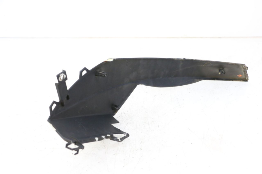 photo de TAPA BAJO ASIENTO IZQUIERDA PEUGEOT SPEEDFIGHT 3 LC 2T 50 (2009 - 2015) - Detalles de los puntos de fijación