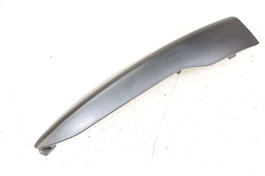 photo de TAPA BAJO ASIENTO IZQUIERDA PIAGGIO LIBERTY IGET 4T 50 (2021 - 2025) - Zoom estado de uso