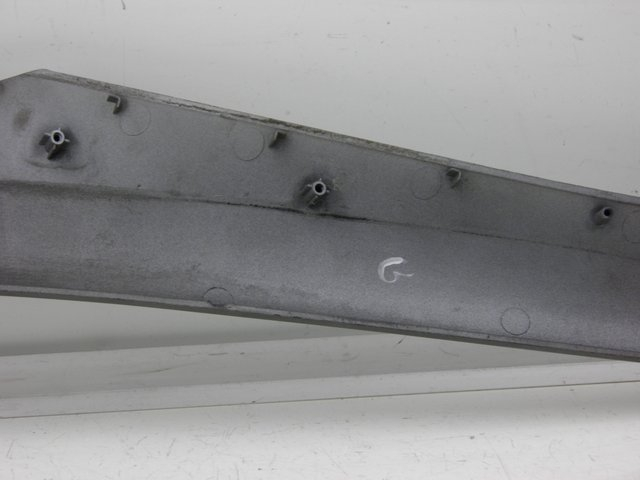 photo de TAPA BAJO ASIENTO IZQUIERDA PIAGGIO MP3 125 (2006 - 2014) - Zoom estado de uso