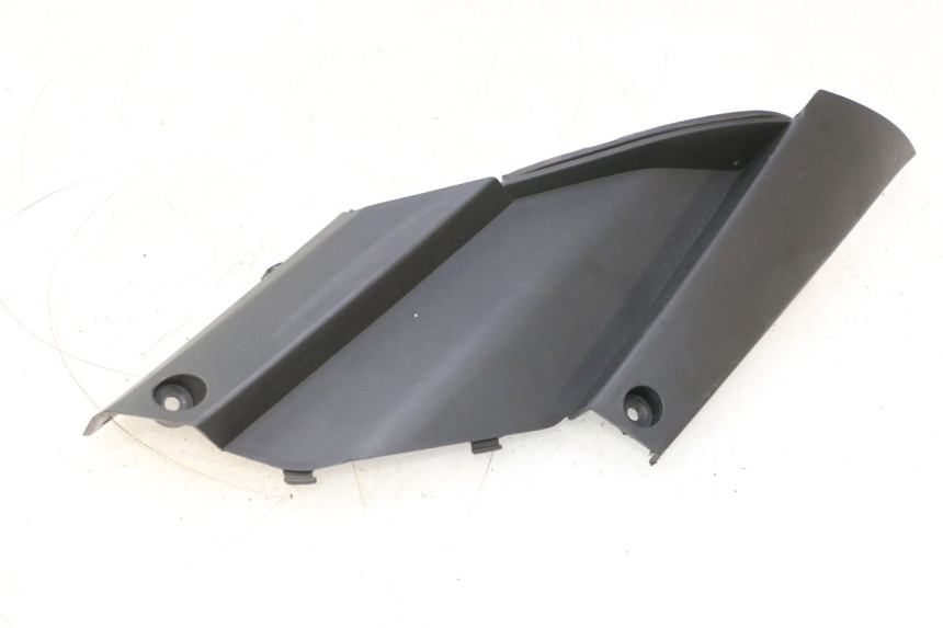 photo de TAPA BAJO ASIENTO IZQUIERDA RAZZO QTR 50 (2011 - 2018) - Vista principal