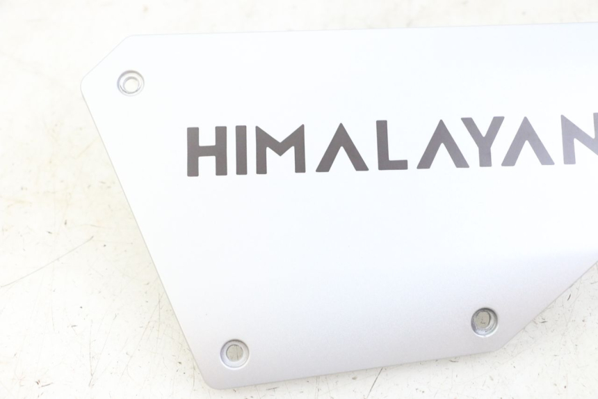 photo de TAPA BAJO ASIENTO IZQUIERDA ROYAL ENFIELD HYMALAYAN 410 (2016 - 2023) - Otra perspectiva