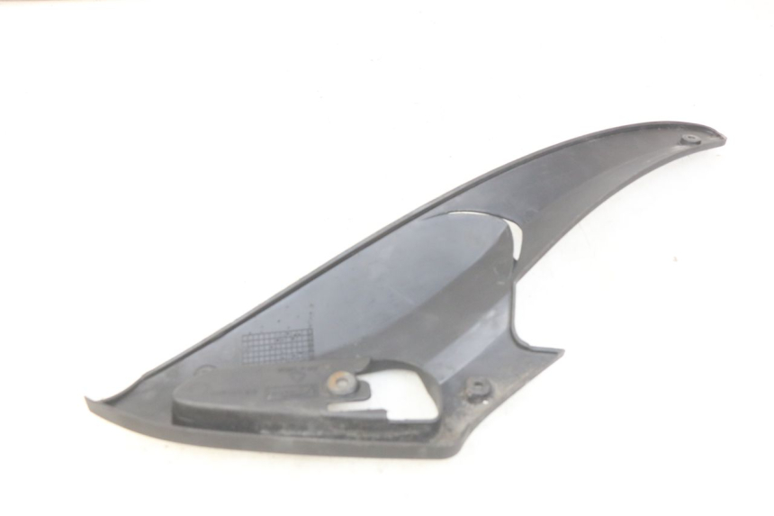 photo de TAPA DEBAJO DEL ASIENTO IZQUIERDO GILERA RUNNER SP 50 (2009 - 2017) - Otra perspectiva