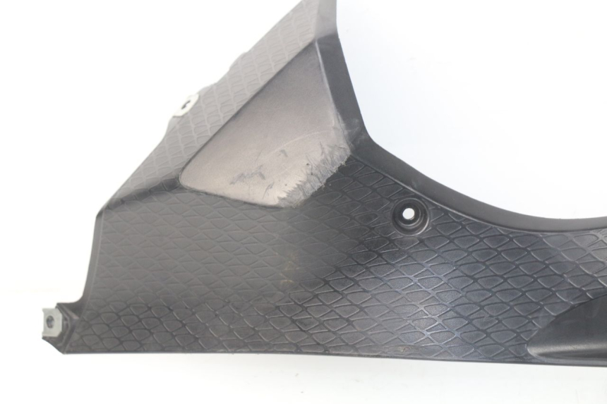 photo de TAPA BAJO ASIENTO IZQUIERDA BMW S RR ABS S1000RR 1000 (2009 - 2011) - Detalles de los puntos de fijación