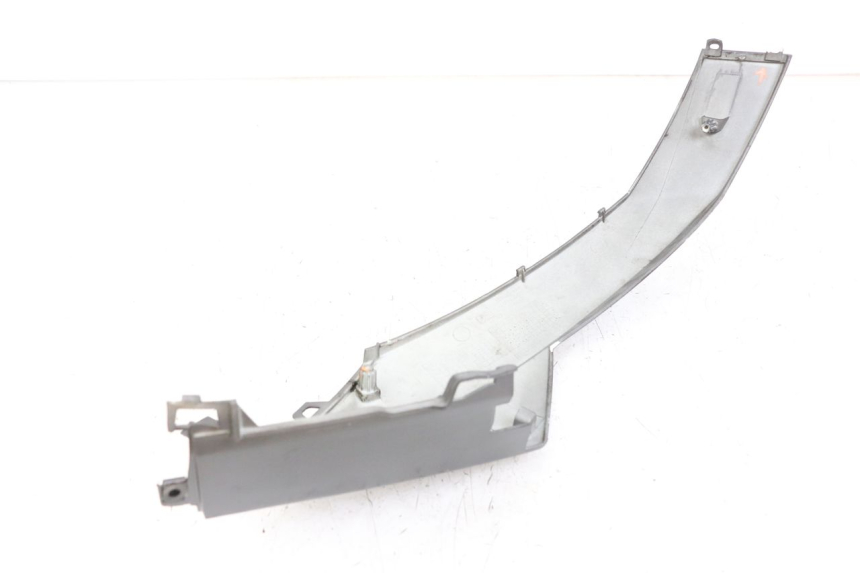 photo de TAPA BAJO ASIENTO IZQUIERDA PEUGEOT SPEEDFIGHT 4 2T 50 (2015 - 2019) - Zoom estado de uso