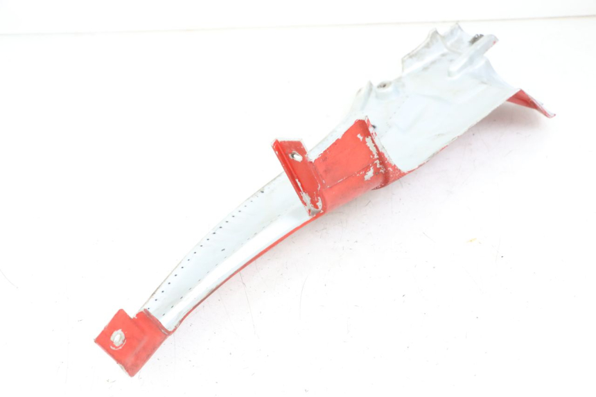 photo de TAPA BAJO ASIENTO IZQUIERDA APRILIA SR CARB LC 2T 50 (2004 - 2012) - Detalle de la pieza