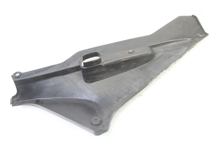 photo de TAPA BAJO ASIENTO IZQUIERDA HONDA ST PAN EUROPEAN 1300 (2002 - 2013) - Otra perspectiva