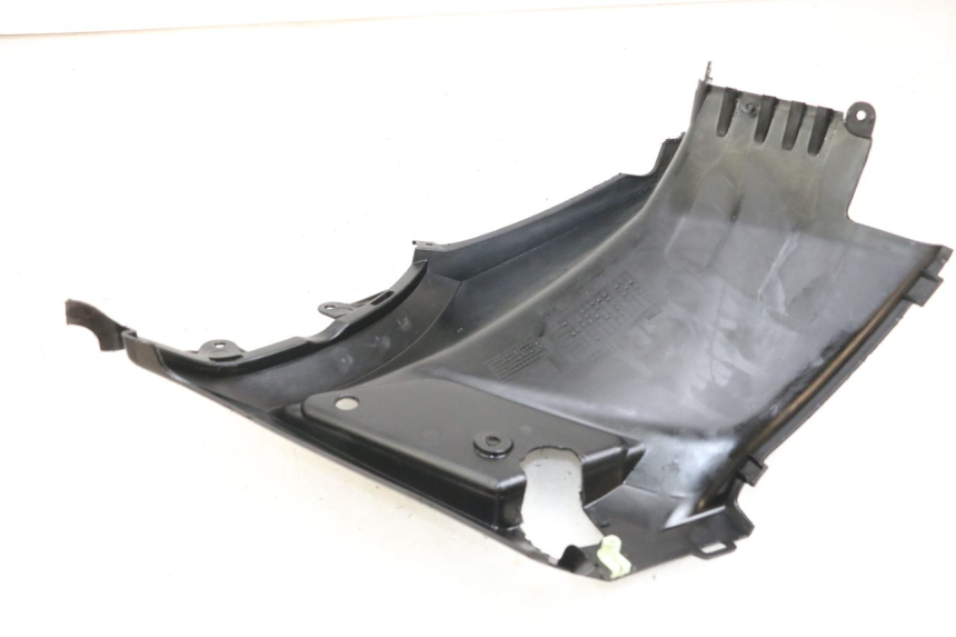 photo de TAPA BAJO ASIENTO IZQUIERDA PEUGEOT STREETZONE I 2T 50 (2018 - 2020) - Zoom estado de uso