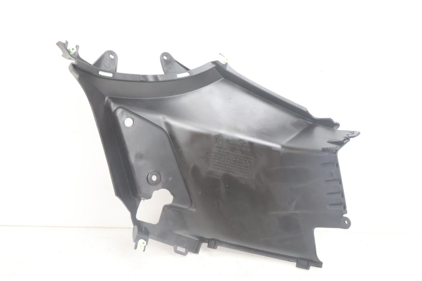 photo de TAPA BAJO ASIENTO IZQUIERDA PEUGEOT STREETZONE NAKED 2T 50 (2014 - 2018) - Primer plano técnico