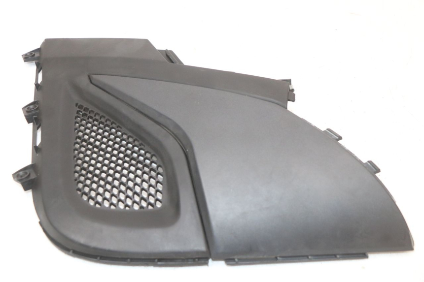 photo de TAPA BAJO ASIENTO IZQUIERDA KYMCO SUPER 8 4T 50 (2021 - 2024) - Primer plano técnico