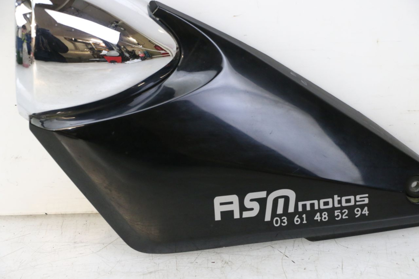 photo de TAPA DEBAJO DEL ASIENTO IZQUIERDO SUZUKI GSF S BANDIT 600 (2000 - 2004) - Estado de la superficie y material