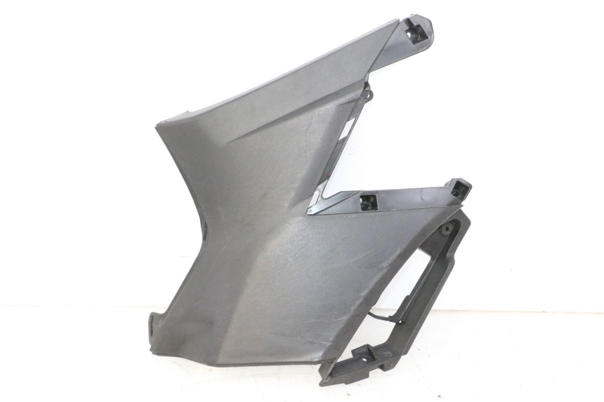 photo de TAPA DEBAJO DEL ASIENTO IZQUIERDO APRILIA SXR 50 (2021 - 2023) - Vista principal