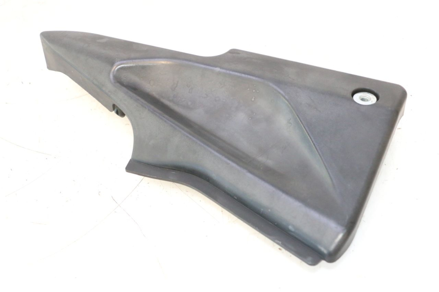 photo de TAPA BAJO ASIENTO IZQUIERDA DAELIM VJ ROADWIN 125 (2004 - 2007) - Zoom estado de uso