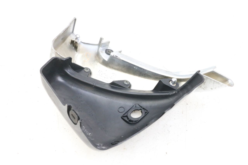 photo de TAPA BAJO ASIENTO IZQUIERDA SUZUKI VL INTRUDER 125 (2004 - 2007) - Zoom estado de uso