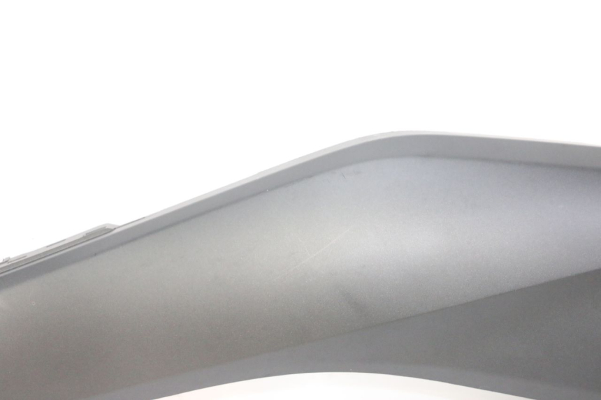 photo de TAPA BAJO ASIENTO IZQUIERDA YAMAHA XMAX X-MAX 125 (2021 - 2025) - Inspección visual detallada