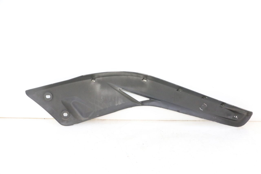 photo de TAPA DEBAJO DEL ASIENTO IZQUIERDO YAMAHA X-MAX XMAX 125 (2010 - 2013) - Recambio usado revisado