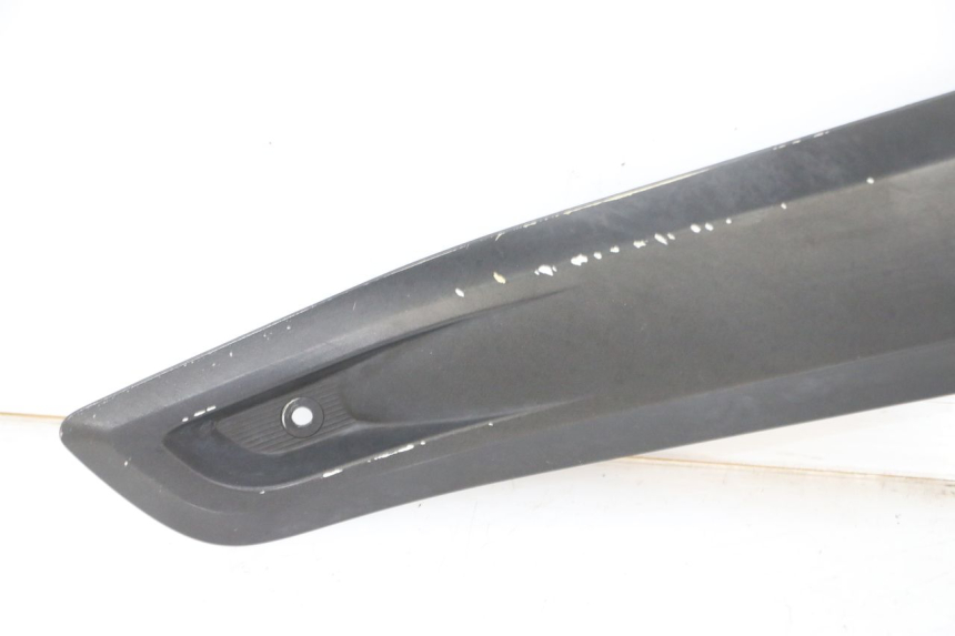 photo de TAPA DEBAJO DEL ASIENTO IZQUIERDO YAMAHA X-MAX XMAX 125 (2010 - 2013) - Marcados y referencias originales