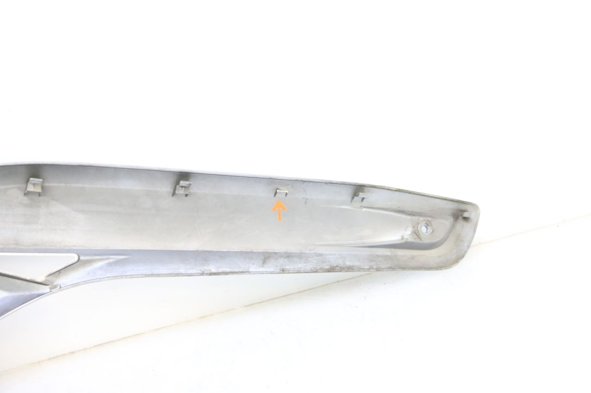 photo de TAPA DEBAJO DEL ASIENTO IZQUIERDO YAMAHA X-MAX XMAX 125 (2010 - 2013) - Recambio usado revisado