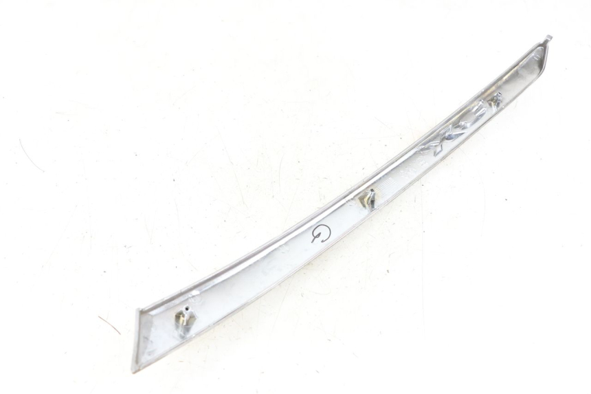 photo de TAPA BAJO ASIENTO IZQUIERDA PIAGGIO X8 125 (2004 - 2007) - Zoom estado de uso