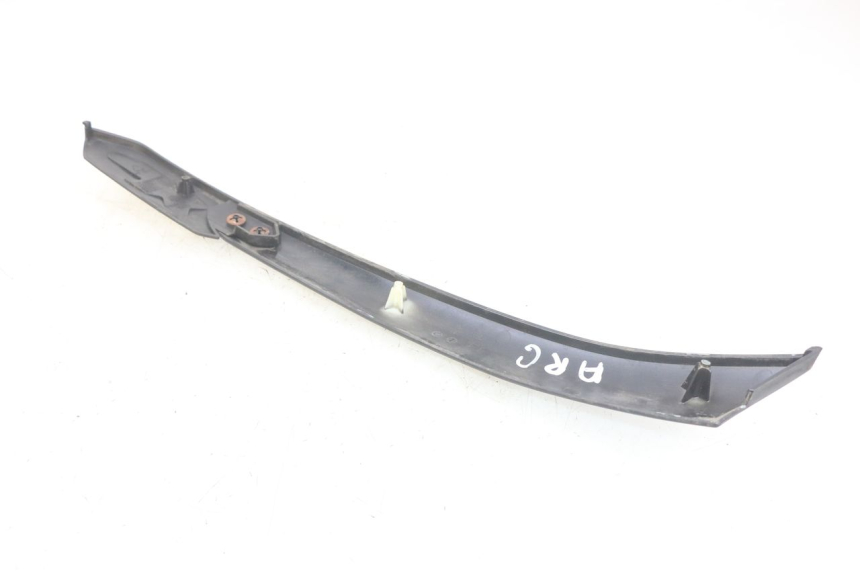 photo de TAPA DEBAJO DEL ASIENTO IZQUIERDO PIAGGIO XEVO - X EVO 125 (2007 - 2017) - Detalle de la pieza