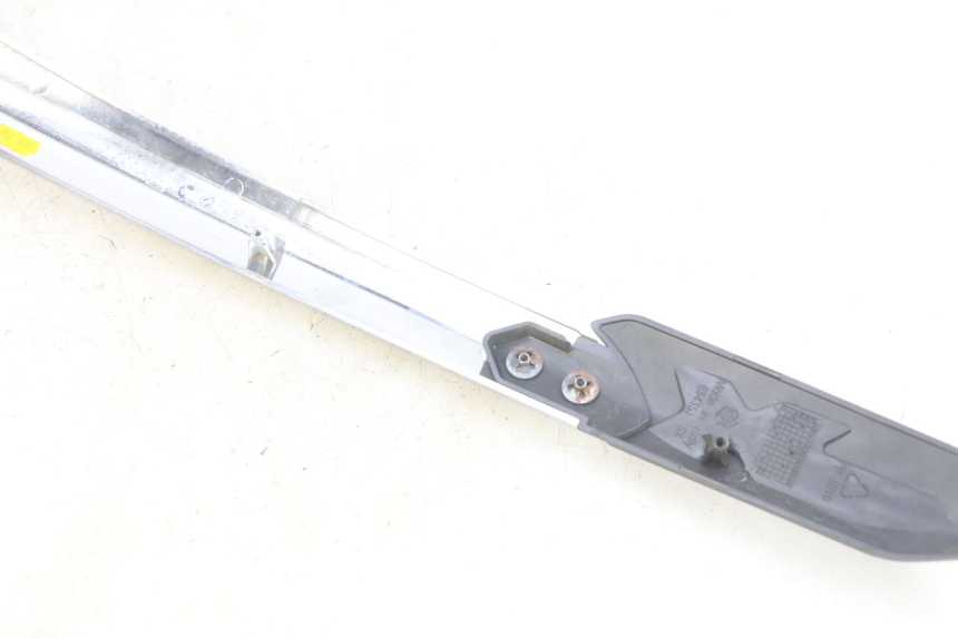 photo de TAPA DEBAJO DEL ASIENTO IZQUIERDO PIAGGIO XEVO - X EVO 125 (2007 - 2017) - Detalle de la pieza