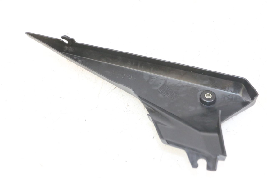 photo de TAPA BAJO ASIENTO IZQUIERDA YAMAHA XJ6 ABS 600 (2008 - 2016) - Otra perspectiva