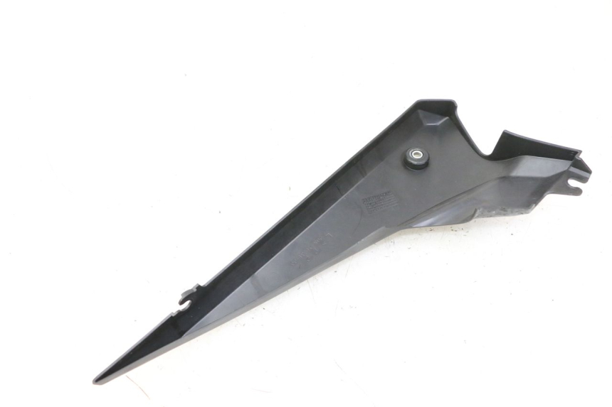 photo de TAPA BAJO ASIENTO IZQUIERDA YAMAHA XJ6 ABS 600 (2008 - 2016) - Otra perspectiva