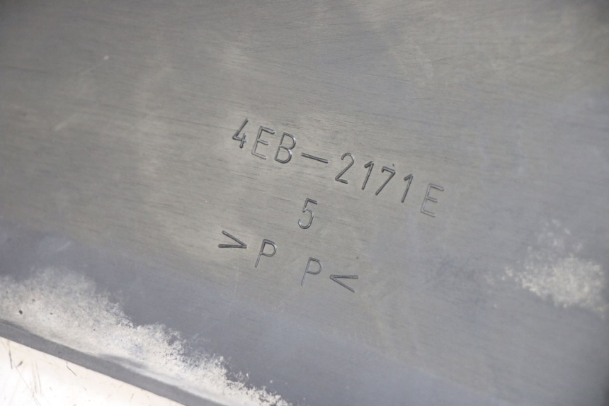 photo de TAPA BAJO ASIENTO IZQUIERDA YAMAHA XJN DIVERSION 600 (2000 - 2003) - Detalle de la pieza