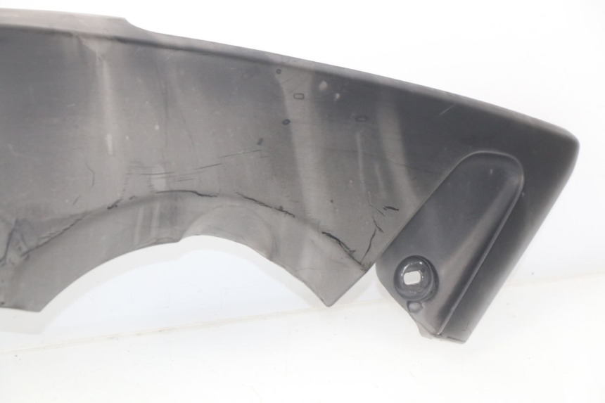 photo de TAPA DEBAJO DEL ASIENTO IZQUIERDO YAMAHA XP T-MAX TMAX ABS 500 (2004 - 2007) - Estado de la superficie y material