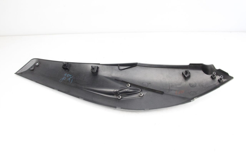 photo de TAPA BAJO ASIENTO IZQUIERDA YAMAHA XP T-MAX TMAX 500 (2008 - 2012) - Vista general del producto