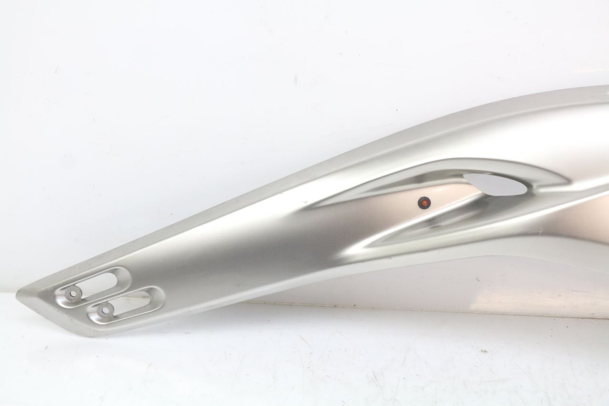 photo de TAPA BAJO ASIENTO IZQUIERDA YAMAHA XP T-MAX TMAX 500 (2004 - 2007) - Otra perspectiva